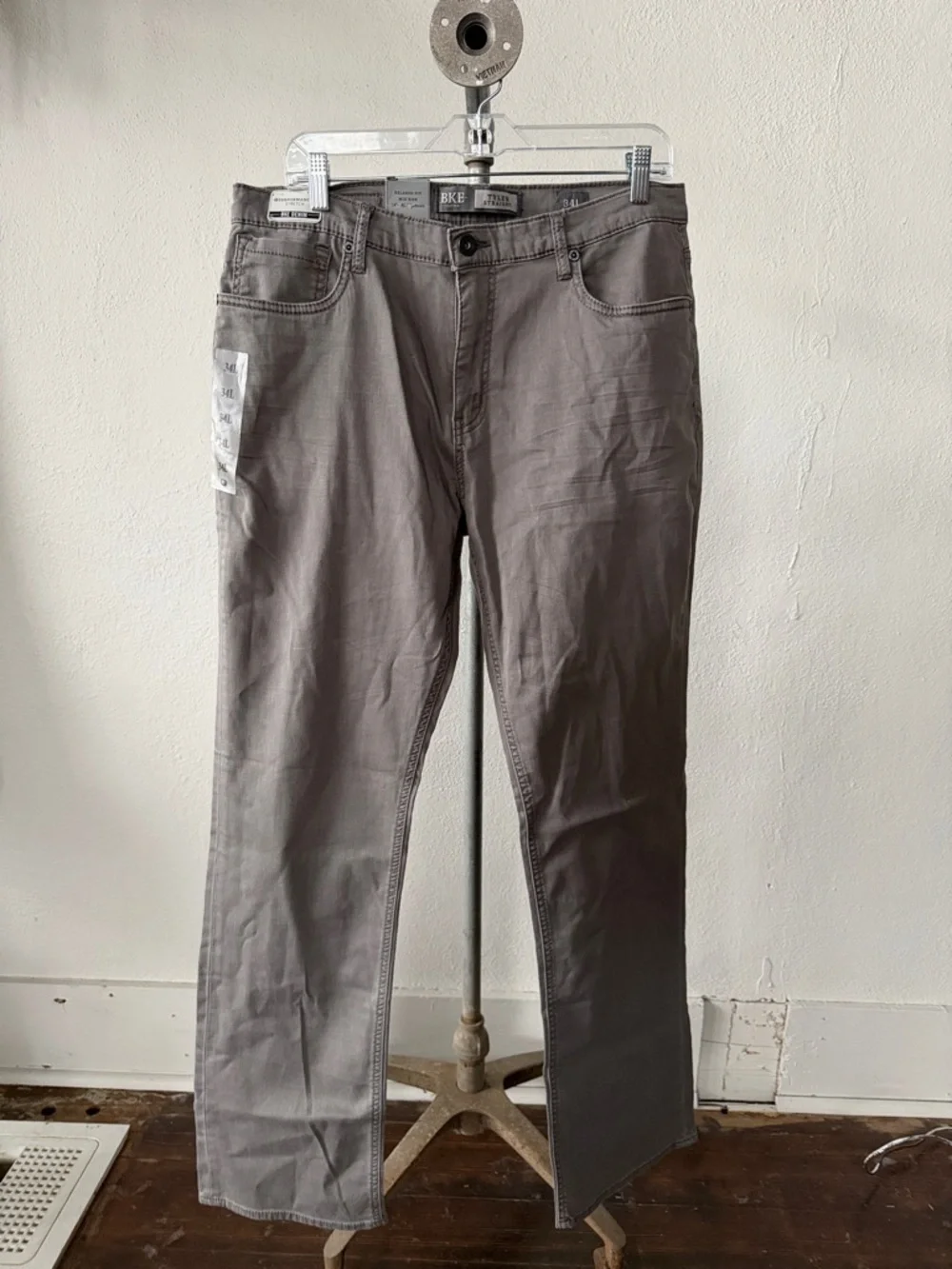 NWT BKE Tyler Straight Pants Size 34L
